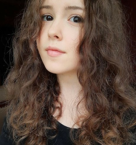 monamariaa onlyfans content