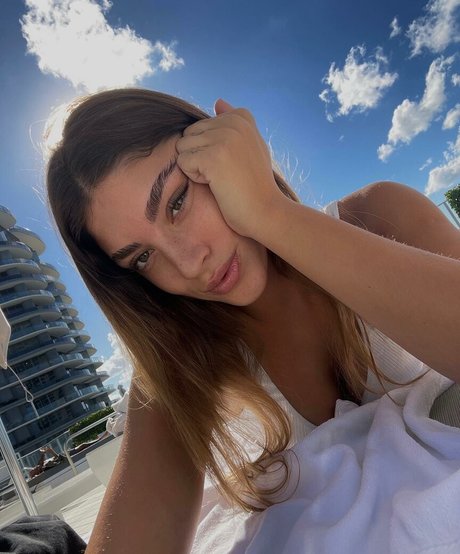 Morena Bradas only fans.