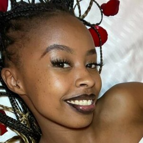 ebonynaomii onlyfans porn free