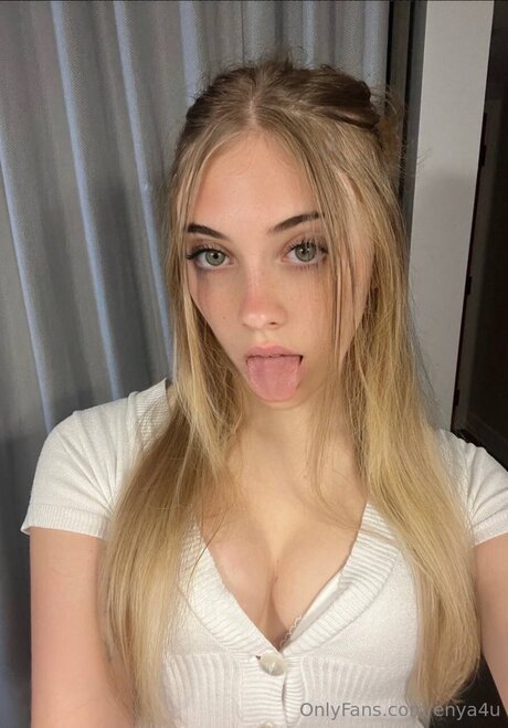 enya4u nude onlyfans pics