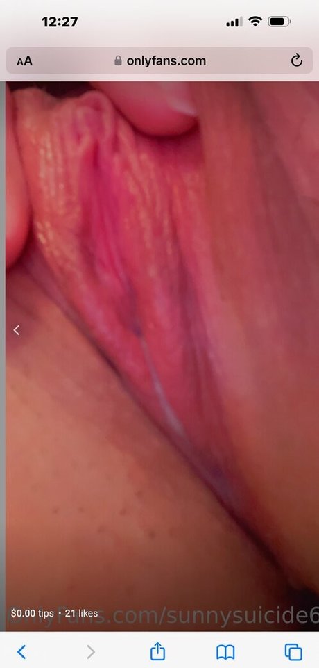 Sunnysuicide666 onlyfans model