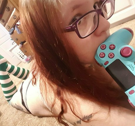 eeeveeekitten onlyfans post