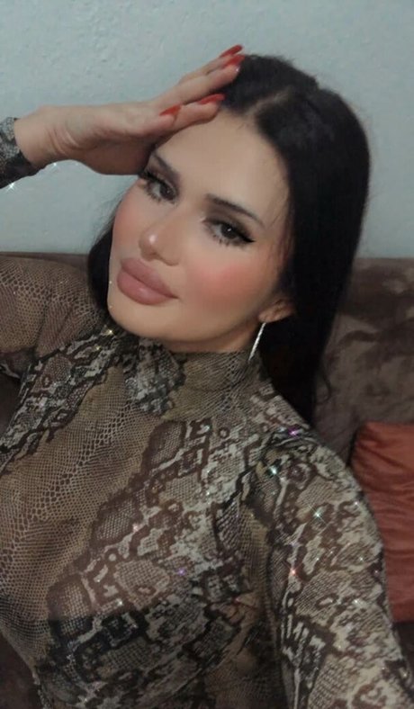 Evelyn Alvarez onlyfans model