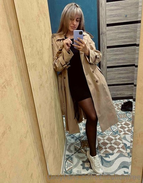 candyadria onlyfans nsfw