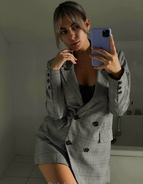 candyadria only fans pic