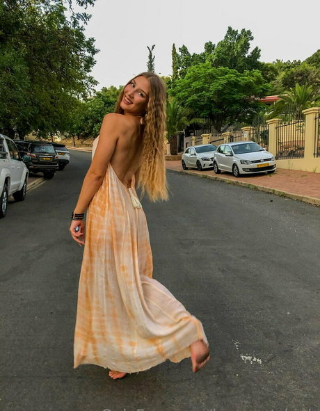 asian wife onlyfans pornos self-portrait