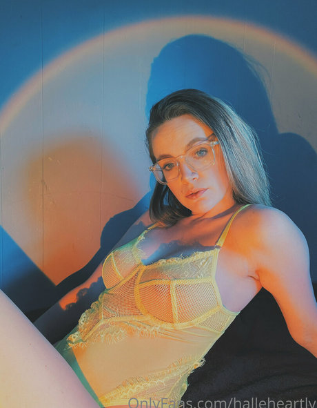 halleheartly only fans naked