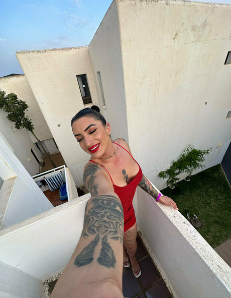 neliagold onlyfans porn leaked