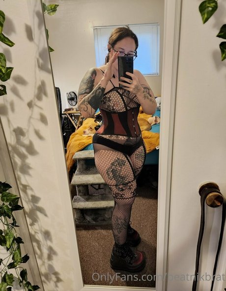 beatnikbrat onlyfans fotos