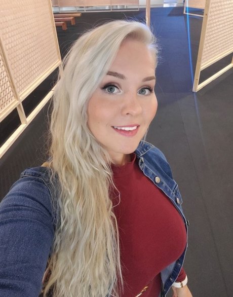 Emilia Linden leaks only fans