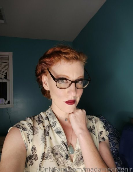 madamedragnir onlyfans nude leaks