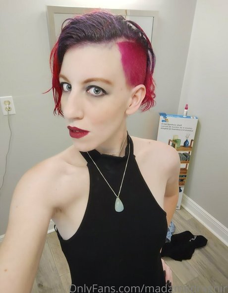 madamedragnir boobs onlyfans