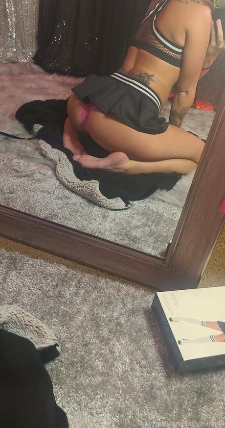 carlyleann44 onlyfans model photo