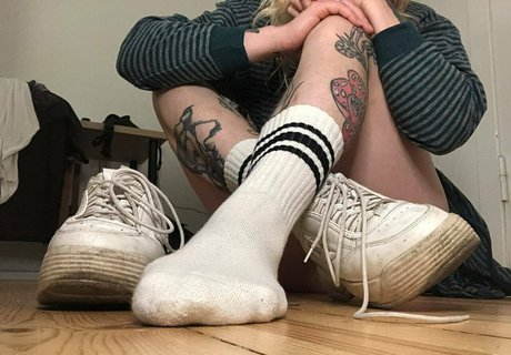 lucy kinky onlyfans leajs