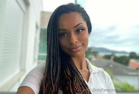 the1ayla nude onlyfans leak