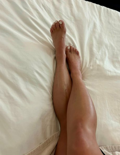 angelfootcakes onlyfans sextape