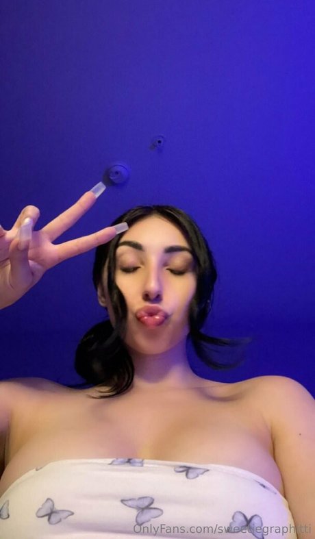 sweetiegraphitti naked onlyfans leaks