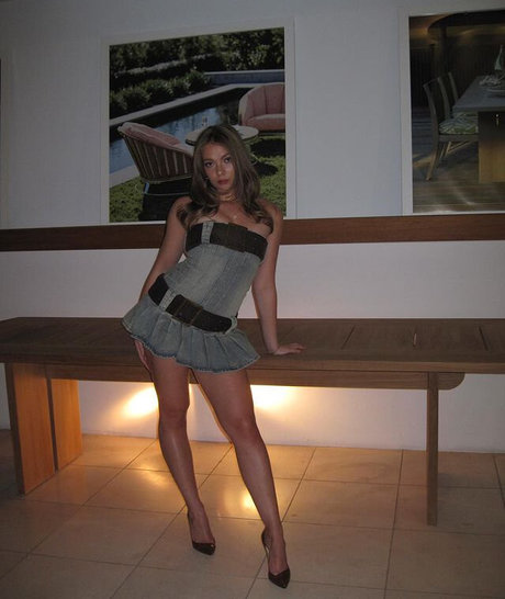 Emilia McCarthy leaked onlyfans pics