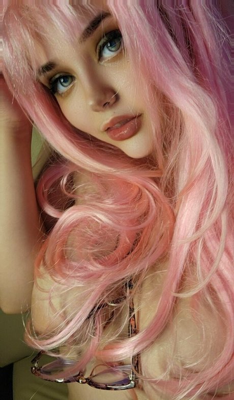 littledevilkitten only fans pictures