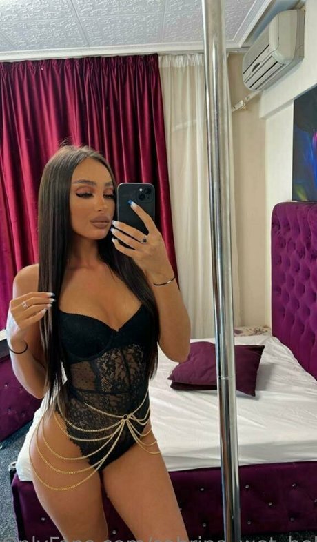 sabrina wet hole onlyfans naked