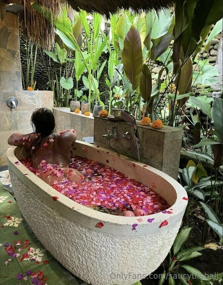 saucytitsbali only fans review