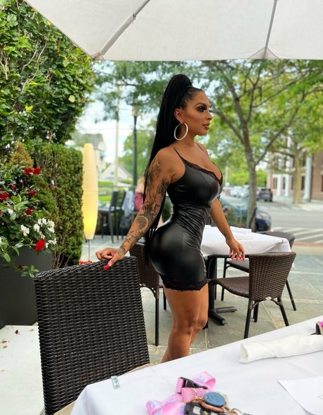 hottotrottotsfree boobs onlyfans