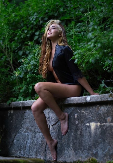 young teen onlyfans xxx selfie