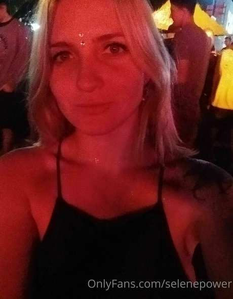 selenepower onlyfans nude leaked