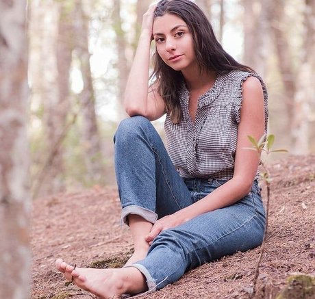 Manuela Velez onlyfans explicit content