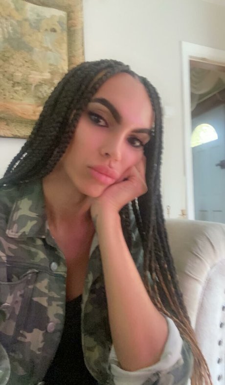 Jazmin Jagger tits onlyfans