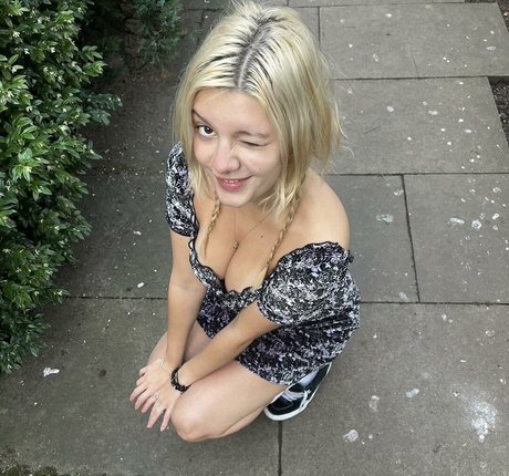 Sabrina Fuentes onlyfans images