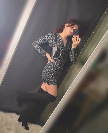 lesbian onlyfans hot naked glimpse