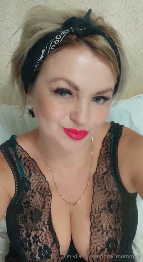 inna mommyy onlyfans striptease