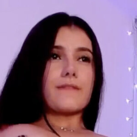 Ema Coraline onlyfans leakes