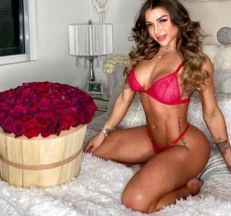 housewife onlyfans art naked capture