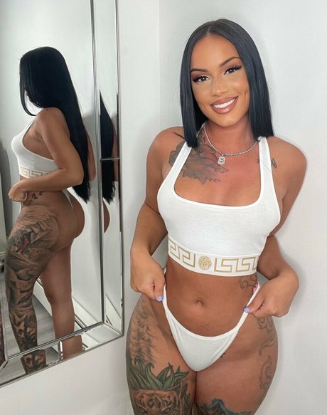 biancatoxic porn only fans