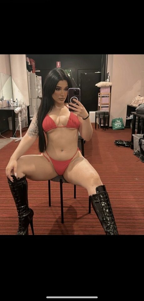 LaceyyLuxx onlyfans public photos