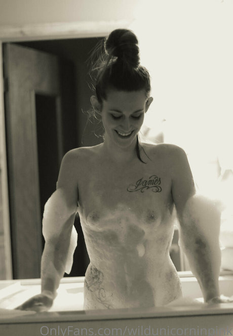 wildunicorninpink nude porn onlyfans