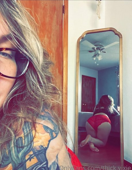 thick vixie naked onlyfans pics