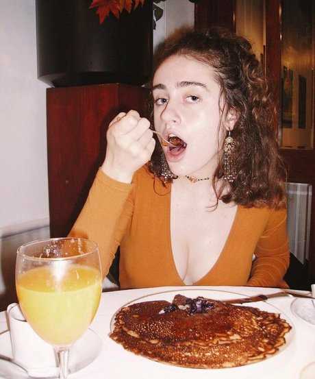 Rachel Sennott onlyfans leak new