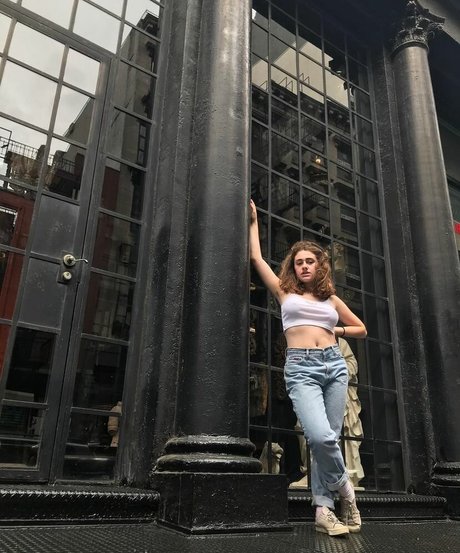 Rachel Sennott onlyfans leak sex