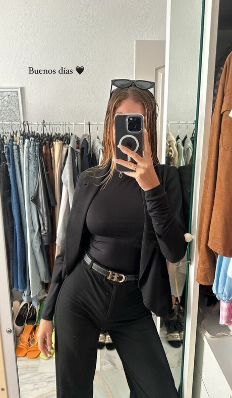 lauramedinarb onlyfans nudes leaks