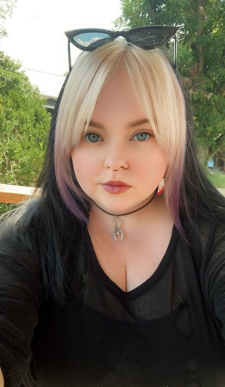 tinymortician89 only fans pics