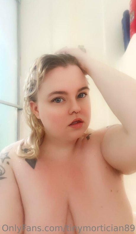 tinymortician89 only fans nudes