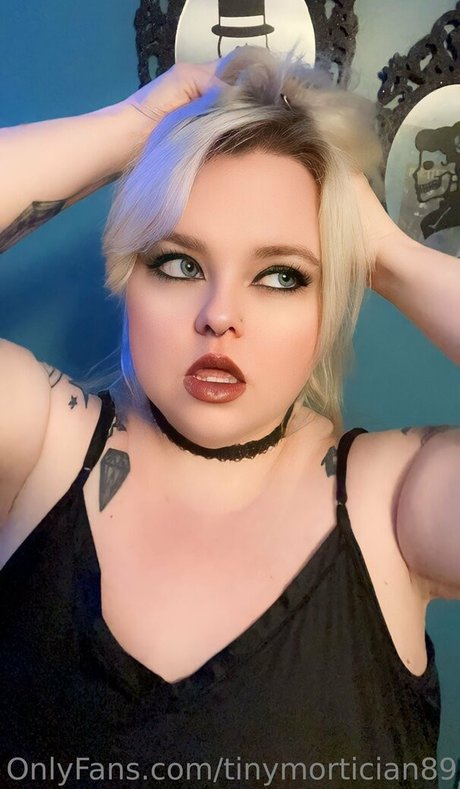 tinymortician89 onlyfans free