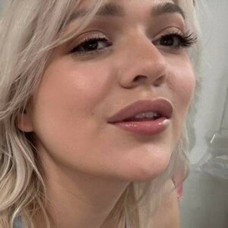 Adaline Star nude onlyfans leak