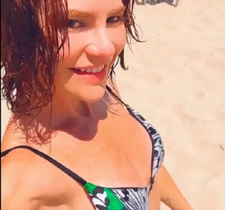 Julianne Trevisol onlyfans nude pictures