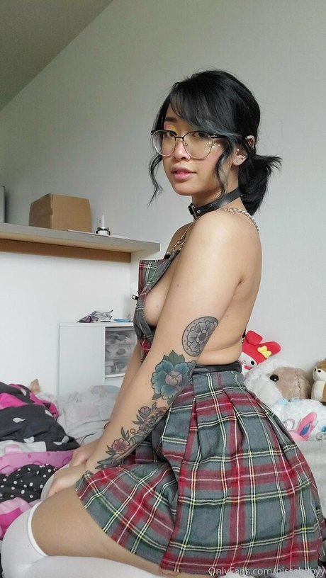 pisssbabyy onlyfans model photos