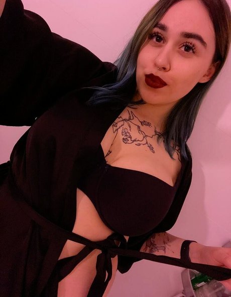 Kinki kitty onlyfans model images