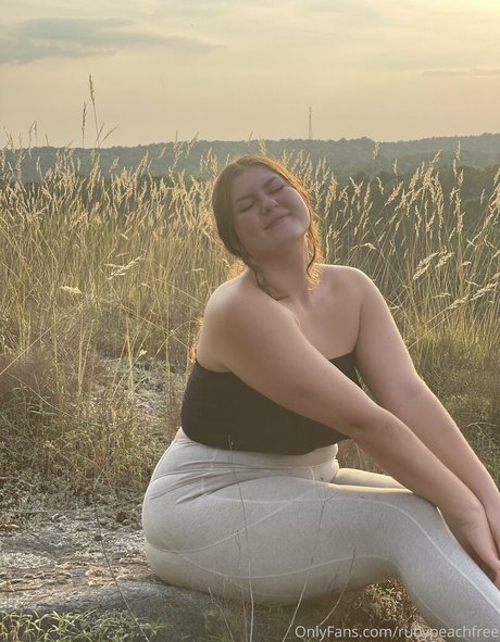 rubypeachfree onlyfans leaked tits
